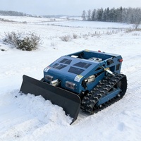 Tondeuse à gazon télécommandée sur chenilles à essence, à rayon de braquage zéro, multifonctionnelle, avec fonction de déneigement et de coupe-bordures