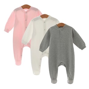 Ropa de Algodón para Bebés Recién Nacidos, Otoño 2022, Estilo Europeo y Estadounidense, Manga Larga, Diseño Sólido con Botones y Pies Cubiertos - Product Image 1