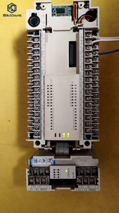 FX2N-48MR-001 PLC คอนโทรลเลอร์ลอจิกแบบตั้งโปรแกรมได้ โมดูลควบคุมอุตสาหกรรม ชุดประกอบที่ถอดประกอบแล้ว ทดสอบการทำงานแล้ว ควบคุมแบบตั้งโปรแกรมได้ - Product Image 1