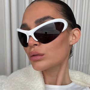 Customized Half Frame Sports <b>Sunglasses</b> Fashionable Hip-Hop Personalized Women's <b>Sunglasses</b> - Product Image 4
