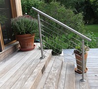 Garde-corps d'escalier en acier inoxydable en gros, garde-corps de terrasse en PVC, câble métallique, balcon moderne, appartement, villa, escaliers d'hôtel, résistance à l'eau et à la rouille