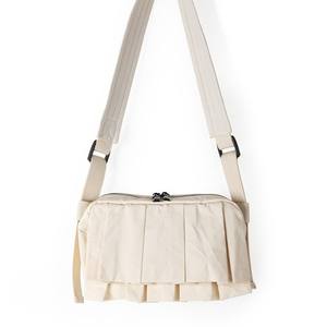 Sac à bandoulière plissé multicolore avec bandoulière réglable, simple et élégant - Product Image 2