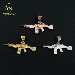 Usa Stock Hip-Hop-Charme Iced Out <span class=keywords><strong>Ak</strong></span>-<span class=keywords><strong>47</strong></span> Hip Hop Punk Schmuck Seil Kette Zirkon Iced Out Gun Moissan ite Anhänger Halskette für Männer - Product Image 1