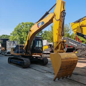 Excavatrice Caterpillar 320D2L de 12 tonnes, godet de terrassement sur chenilles, capacité 0,32 m³, équipement de construction d'occasion - Product Image 4