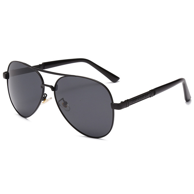 New Men's Ultra-Violet-Proof Photochromic Sunglasses Day and Night Polarized Street Glasses with Red Frame Tac Lenses