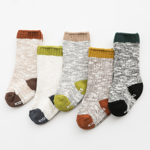 Calzini invernali di lana spessa per bambini calzini caldi in lana per bambini e bambine calzini <span class=keywords><strong>antiscivolo</strong></span> solidi - Product Image 2