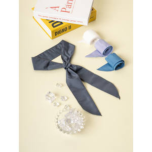 Accessoires intimes cool de couleur unie Écharpe durable et élégante - Product Image 1