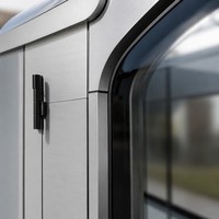 Capsule spatiale mobile, cabine préfabriquée, maison préfabriquée, coque en aluminium, verre panoramique incurvé pour camping panoramique et hébergement touristique