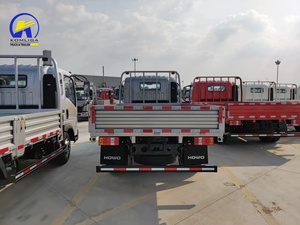 Truk Kargo Mini HOWO 10 Ton Diesel Van 4x2 Baru Single Row Euro 2 - Product Image 3
