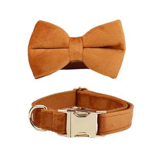 Harnais pour chien personnalisé en velours brun camel avec collier assorti, nœud papillon, fleur, laisse, style H, sac à crottes pour chien, combinaison différente - Product Image 4