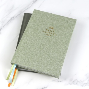 Agenda in Tessuto Personalizzata, Libro A5 con Copertina Rigida, Stampa in Lamina d'Oro, Segnalibro a Nastro, Quaderno per Appunti - Product Image 1