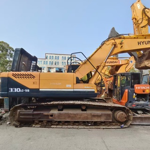 Performances Stables, Excavatrice d'Occasion Hyundai 330LC-9S de 33 Tonnes avec Moteur, Boîte de Vitesses, Pompe et PLC - Capacité de la Benne de 1,44 m³ - Product Image 2
