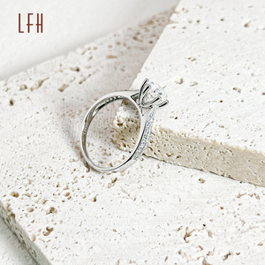 Bagues en or personnalisées pour femmes, or véritable 18 carats, bagues de mariage pour couples, bague en moissanite en or 18 carats - Product Image 6
