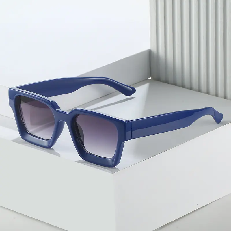 نظارات بلاستيكية للرجال عالية الجودة مع شعار مخصص تصميم ترويجي بالجملة باللون الأسود المربع مضادة للأشعة فوق البنفسجية 400 نظارات شمسية للنساء بألوان ظلية 2024