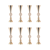 Support de présentation floral doré pour centres de table de mariage, Vase trompette doré personnalisable avec fleurs en cristal perlé