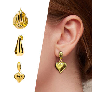 Anting Wanita Fashion Bahan <span class=keywords><strong>Stainless</strong></span> <span class=keywords><strong>Steel</strong></span> Berlapis Emas Bentuk Tetesan Air Hati Anting Emas - Product Image 3