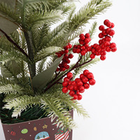 MEICHUANGHUI Vente en gros Mini arbre de Noël artificiel petit avec lumière et arbre de Noël PE PVC table OEM ODM fruits rouges