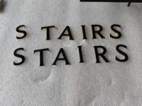 Lettres solides haut de gamme en titane doré miroir et acier inoxydable 304 brut, très demandées et très appréciées, signalétique personnalisée premium