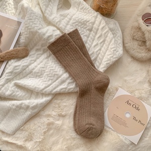 Bioserica Thời Kỳ Tùy Chỉnh Mùa Đông Chất Lượng Cao Thời Trang Crew Vớ Vớ Vớ Ấm Cúng Phụ Nữ Vớ Mùa Đông Phụ Nữ Bán Buôn - Product Image 2