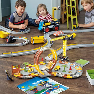 Ensemble <span class=keywords><strong>de</strong></span> pistes <span class=keywords><strong>de</strong></span> <span class=keywords><strong>course</strong></span> STEM Building: <span class=keywords><strong>piste</strong></span> <span class=keywords><strong>lumineuse</strong></span> à LED pliable avec voies ferrées flexibles et voitures à LED - Product Image 4