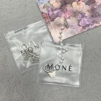 Sacs en plastique givrés à fermeture éclair en PVC pour l'emballage de bijoux, pochette transparente personnalisée pour bijoux avec logo, mini sac de voyage pour bijoux