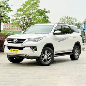 Toyota Fortuner 2018 Usado, 4x4, 2.7L, 163HP, L4, 6AT, SUV Mediano de 7 Plazas - Product Image 1