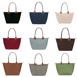 Demandez <span class=keywords><strong>le</strong></span> <span class=keywords><strong>catalogue</strong></span> : Sac à bandoulière pliable en nylon imperméable, style dumpling, pour <span class=keywords><strong>le</strong></span> 70e anniversaire, sacs fourre-tout Longchamp - Product Image 1