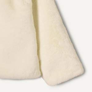 <span class=keywords><strong>Veste</strong></span> en fausse <span class=keywords><strong>fourrure</strong></span> teinte et imprimée pour bébés et petites filles - Product Image 4