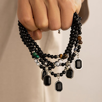 Collier vintage en perles acryliques noires avec pendentif carré, collier tendance pour homme, collier en perles œil de tigre pour homme, cadeau