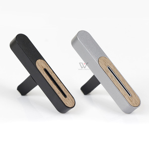 Lüks özel katı ahşap araba havalandırma klip Modern ofis araba difüzör ile ev kullanımı için uçucu yağ araba parfüm köln koku - Product Image 2
