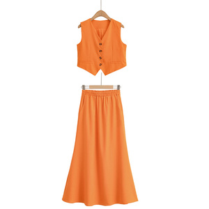 Conjunto de Dos Piezas para Mujer, Top Sin Mangas con Cuello en V y Falda Midi, Color Naranja, Crepé Elegante, Color Sólido, Primavera Verano - Product Image 6