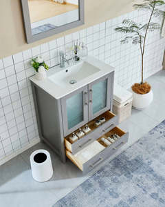 تصميمات داخلية مركزة على الألفية وأدوات علوية عصرية بتصميم بسيط مع أجهزة سوداء غير لامعة وأرفف مفتوحة للحمام - Product Image 5