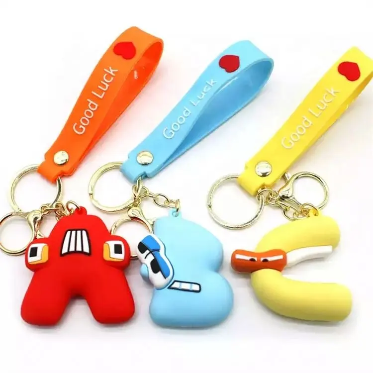 Neueste Werbegeschenke Englischbuchstaben Schlüsselanhänger für Kinder Kinder 3D weiches PVC-Gummi-Alphabet Lore-Schlüsselanhänger