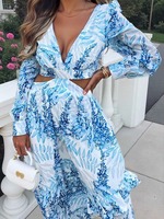 Robe longue maxi pour femme grande taille, imprimé floral bleu, col en V profond, manches longues, découpes à la taille, à volants, style resort, vente en gros, personnalisable