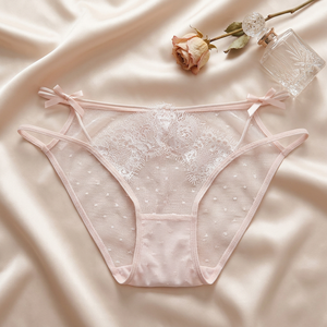 Culotte transparente sexy pour femme en dentelle à pois roses, à double fines bretelles, avec nœud décoratif, taille mi-haute, respirante - Product Image 3