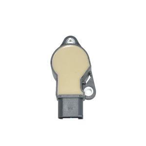 Nueva Bobina de Encendido A1569060500 A1561500380 A1561500080 para Mercedes AMG C63 E63 CLS63 <span class=keywords><strong>ML63</strong></span> 6.2L con 2 Años de Garantía - Product Image 4