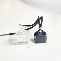 8ml couvercle noir vide verre mini ensemble de parfum suspendu désodorisant voiture bouteille de parfum roseau diffuseur bouteille