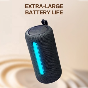 Haut-parleur portable sans fil RGB multifonctionnel étanche pour extérieur avec subwoofer, micro intégré et <span class=keywords><strong>radio</strong></span> <span class=keywords><strong>FM</strong></span> - Product Image 1