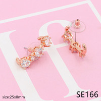 RLYF13-TE Anting Stud Bentuk C Tiga Lapis Logam Trendi, Perhiasan Temperamen untuk Wanita, Cocok untuk Pesta dan Kegunaan Sehari-hari