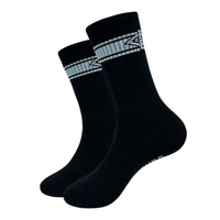 Chaussettes personnalisées absorbant la transpiration et durables en coton / fibre de bambou, chaussettes de sport en tricot pour un usage sportif et quotidien