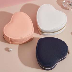 Estuche de Joyería de Viaje Multifuncional en Forma de Corazón, Organizador de Cuero PU con Forro de Terciopelo, Bolsa de Joyería Portátil y Ligera - Product Image 6