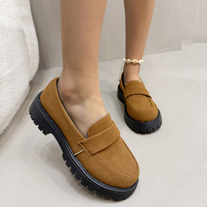 Chaussures à semelle épaisse à enfiler, taille 43, automne - Product Image 1