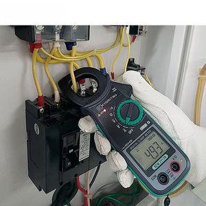 Kyoritsu KEW2117R Multimètre numérique AC True RMS à ouverture de 4,5 mm, alimenté par batterie, mesure la résistance/fréquence/température - Product Image 3