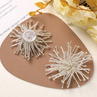 En gros, Clips de chaussures floraux perlés faits main, Breloques florales pour chaussures, Accessoires de décoration pour chaussures en tissu, Autocollants Feux d'artifice, Boucles DIY