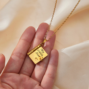 Collana con Ciondolo Apribile in Acciaio Inossidabile per Coppie, con Incisione a Lettera d'Amore, a Forma di Cuore, Medaglione per Sorella, Fratello, Mamma, Papà, Famiglia - Product Image 1