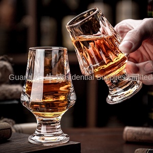 كأس ويسكي زجاجي بتصميم أمريكي وأوروبي مع نقش زهور، كأس مشروبات روحية إبداعي راقي للاستخدام المنزلي مع صينية جديدة - Product Image 3