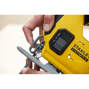 STANLEY®V20 18V puzzle senza fili 3 batterie agli ioni di litio (2X4.0 Ah + 1X2.0 Ah) per seghe in legno FATMAX®Modello SFMCS600M2K-QW V20 - Product Image 4