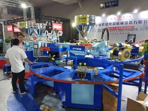 Máquina <span class=keywords><strong>de</strong></span> soplado <span class=keywords><strong>de</strong></span> aire para zapatos y suela <span class=keywords><strong>de</strong></span> <span class=keywords><strong>PVC</strong></span>, tres inyectores <span class=keywords><strong>de</strong></span> un cabezal - Product Image 4