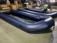 Bateau gonflable 590 cm en PVC, haute vitesse, yacht sportif léger, bateau de course, fabriqué en Chine - Grande Vente