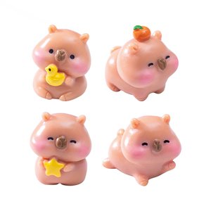 Adorable peluche de capibara abrazando a una tortuga, accesorio decorativo DIY, micro-paisaje, pequeño adorno de escritorio - Product Image 5